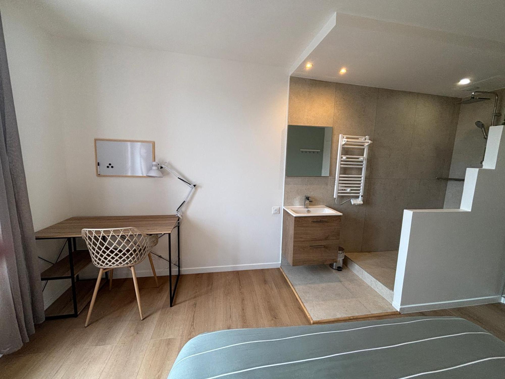 Maison L'Escale, En Bords De Loire, 6 Chambres Avec Sdb Privee, Jardin & Terrasse