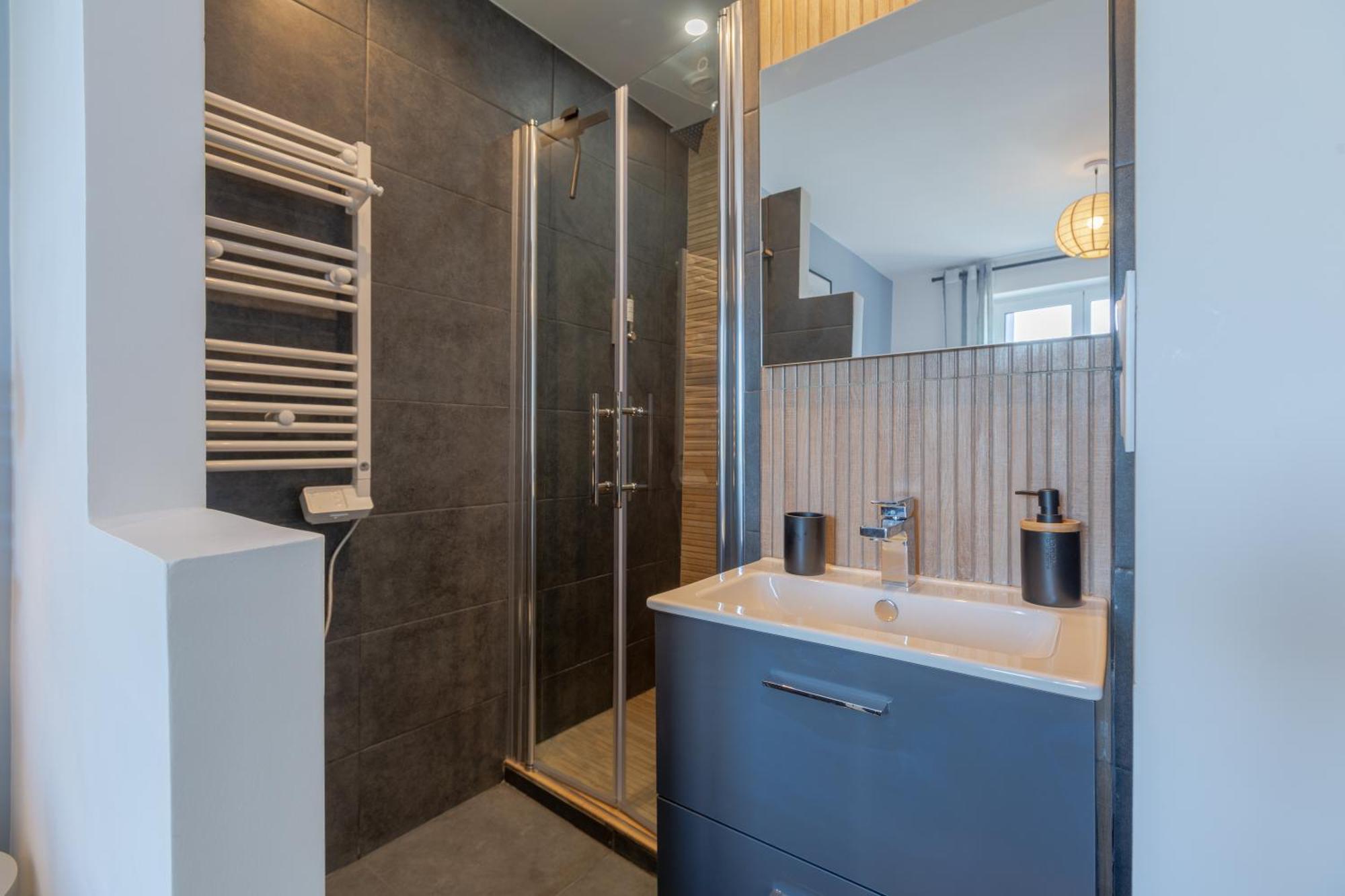 Maison L'Escale, En Bords De Loire, 6 Chambres Avec Sdb Privee, Jardin & Terrasse